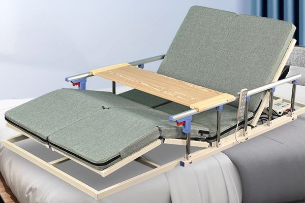 Giường gấp gọn giúp tiết kiệm diện tích